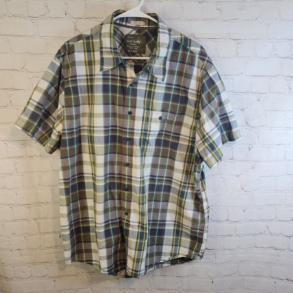 Men's Old Navy "Fitted" button-down shirt, size XXL